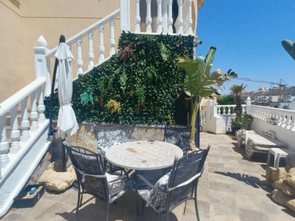 Descubre tu nuevo hogar en el corazón de Ciudad Quesada, Alicante