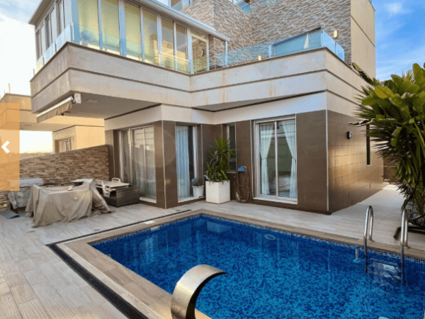 Chalet adosado en venta en Avenida de Cuenca, 4